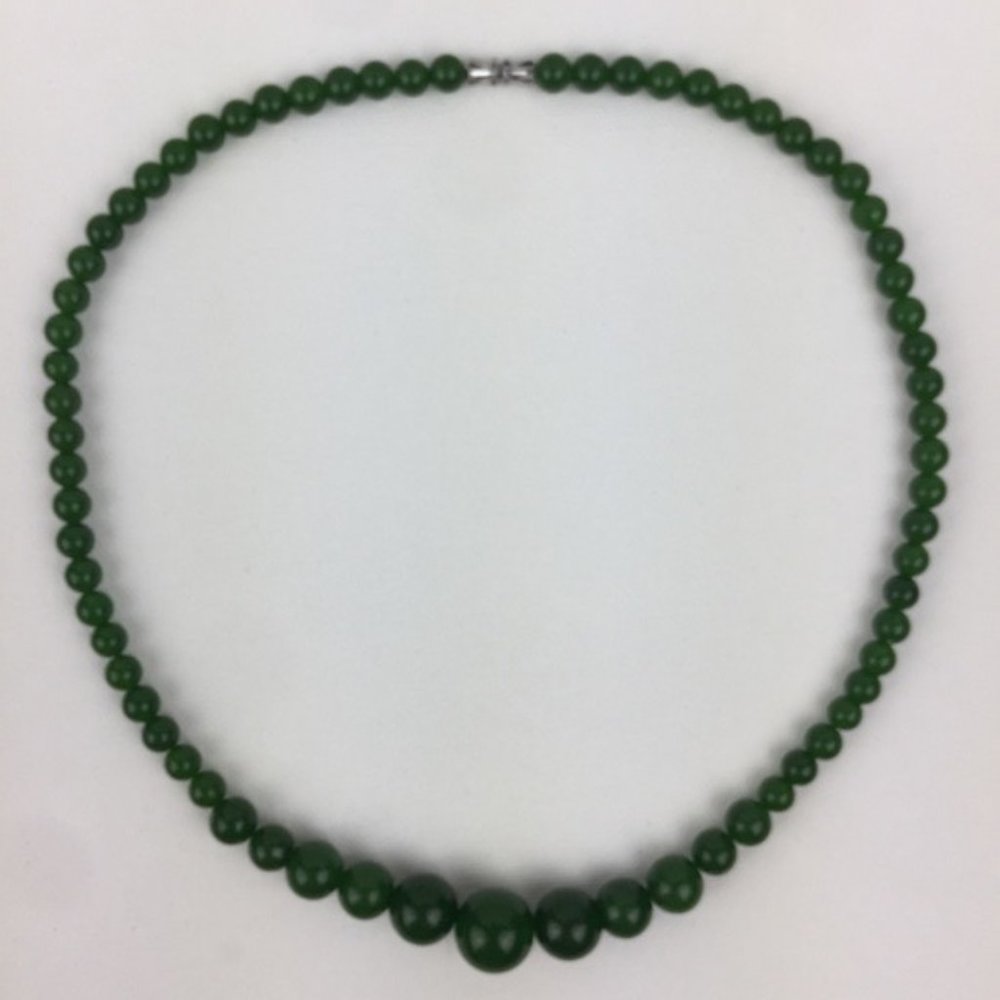 18 inch Green Jade Gradual Bead Necklace Classical